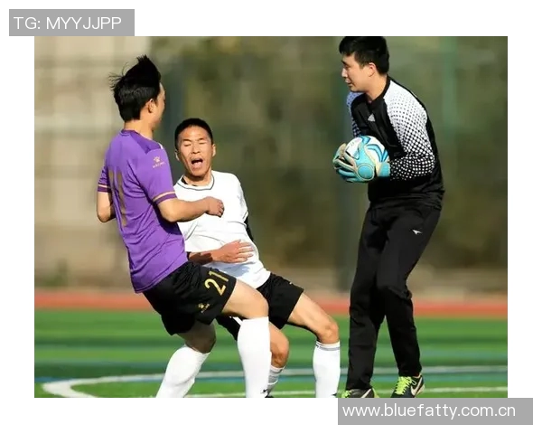 南京足球队在邀请赛中的耐力表现值得关注与分析