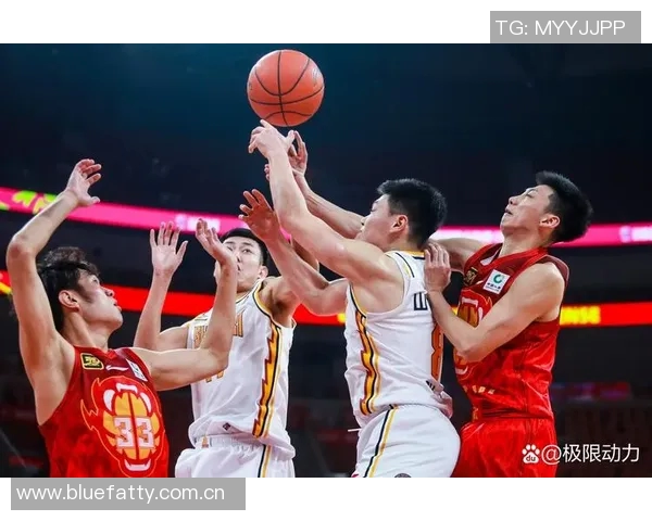 深圳篮球队心理素质揭秘：如何在赛场上逆风翻盘与保持冷静