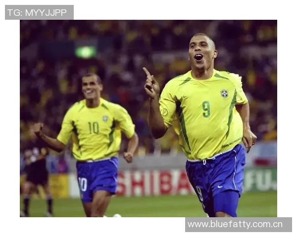 现役世界著名足球明星的辉煌成就与未来展望分析