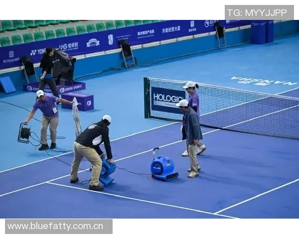 西安网球队的力量揭秘:网球巨献背后的故事与精神 西安网球队的力量揭秘:网球巨献背后的故事与精神