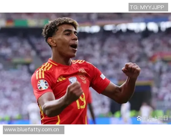 足球明星在赛场拼搏后的疲惫瞬间展现出他们不为人知的辛苦与努力 足球明星在赛场拼搏后的疲惫瞬间展现出他们不为人知的辛苦与努力