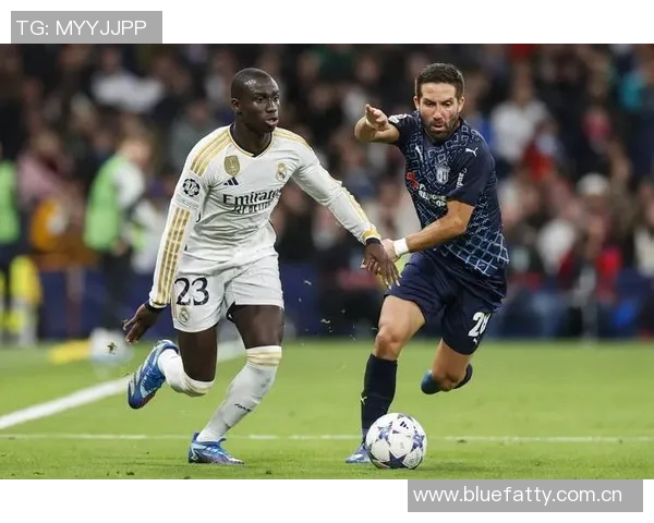 追逐梦想的绿茵传奇足球明星的奋斗与荣耀之路 追逐梦想的绿茵传奇足球明星的奋斗与荣耀之路