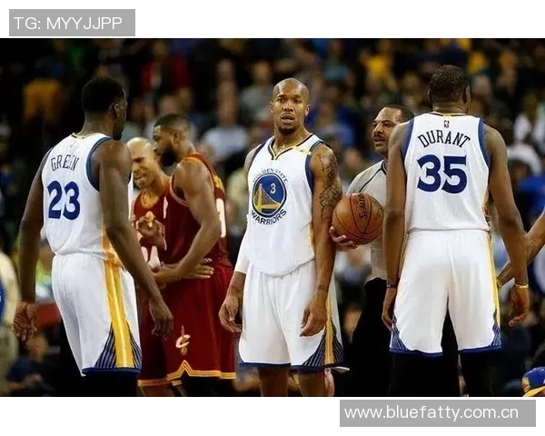 NBA球星对足球明星的崇拜与热爱背后的故事与情感交流